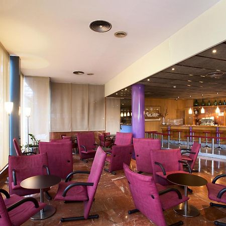 Hotel Domo فيلافرانكا ديل بينيدس المطعم الصورة