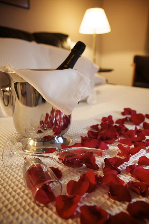 Hotel Domo فيلافرانكا ديل بينيدس المظهر الخارجي الصورة