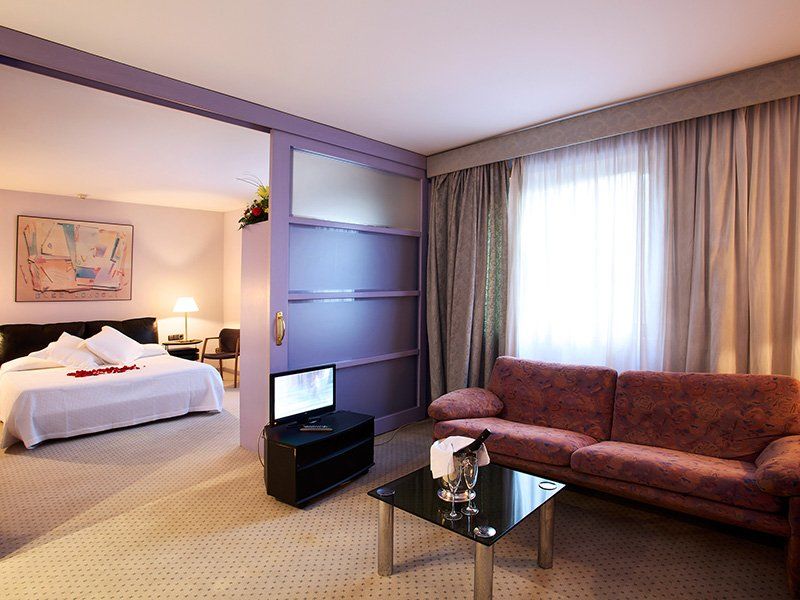 Hotel Domo فيلافرانكا ديل بينيدس المظهر الخارجي الصورة
